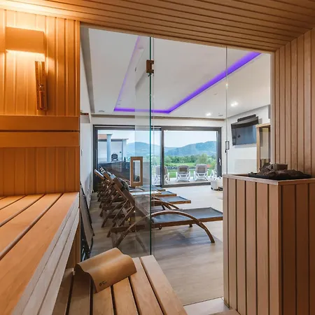 Hirundo- With Saunas And Hot Tub Villa Sela pri Dobovi