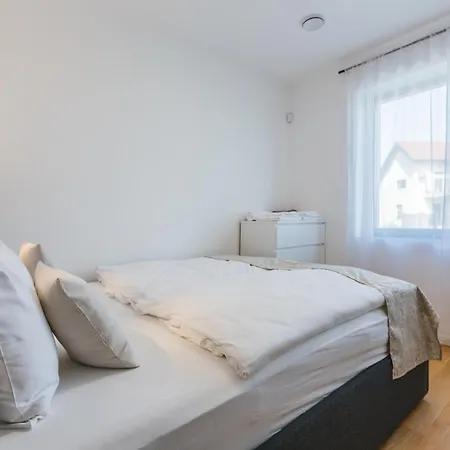 빌라 Hirundo- With Saunas And Hot Tub Sela pri Dobovi