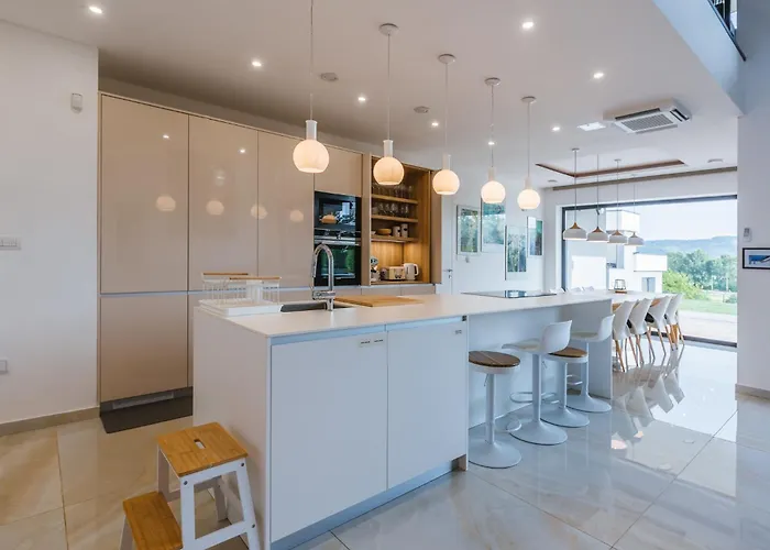 别墅 Hirundo- With Saunas And Hot Tub