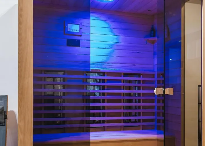 Hirundo- With Saunas And Hot Tub Sela pri Dobovi