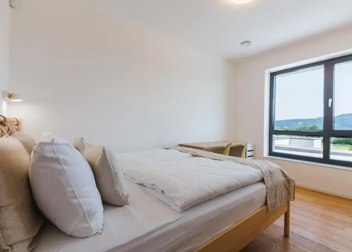 Hirundo- With Saunas And Hot Tub *